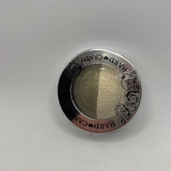 Hard Candy Eye Shadow Two Tones Color Break Up - Picture 1 of 3